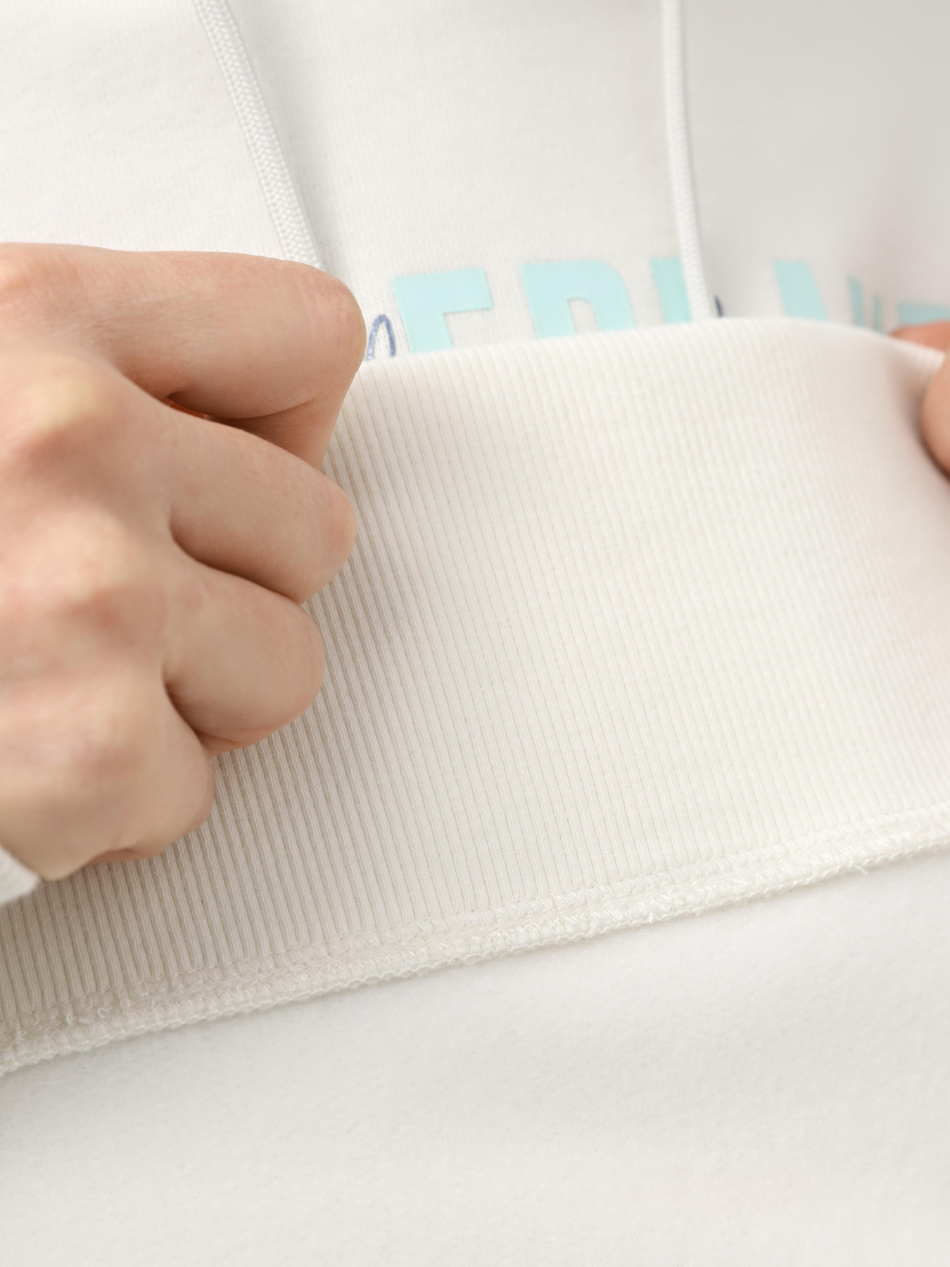 Худи Timberland Brushed Back Logo модель TB0A5XWUCM9 Худи Timberland Brushed Back Logo модель TB0A5XWUCM9 Фото