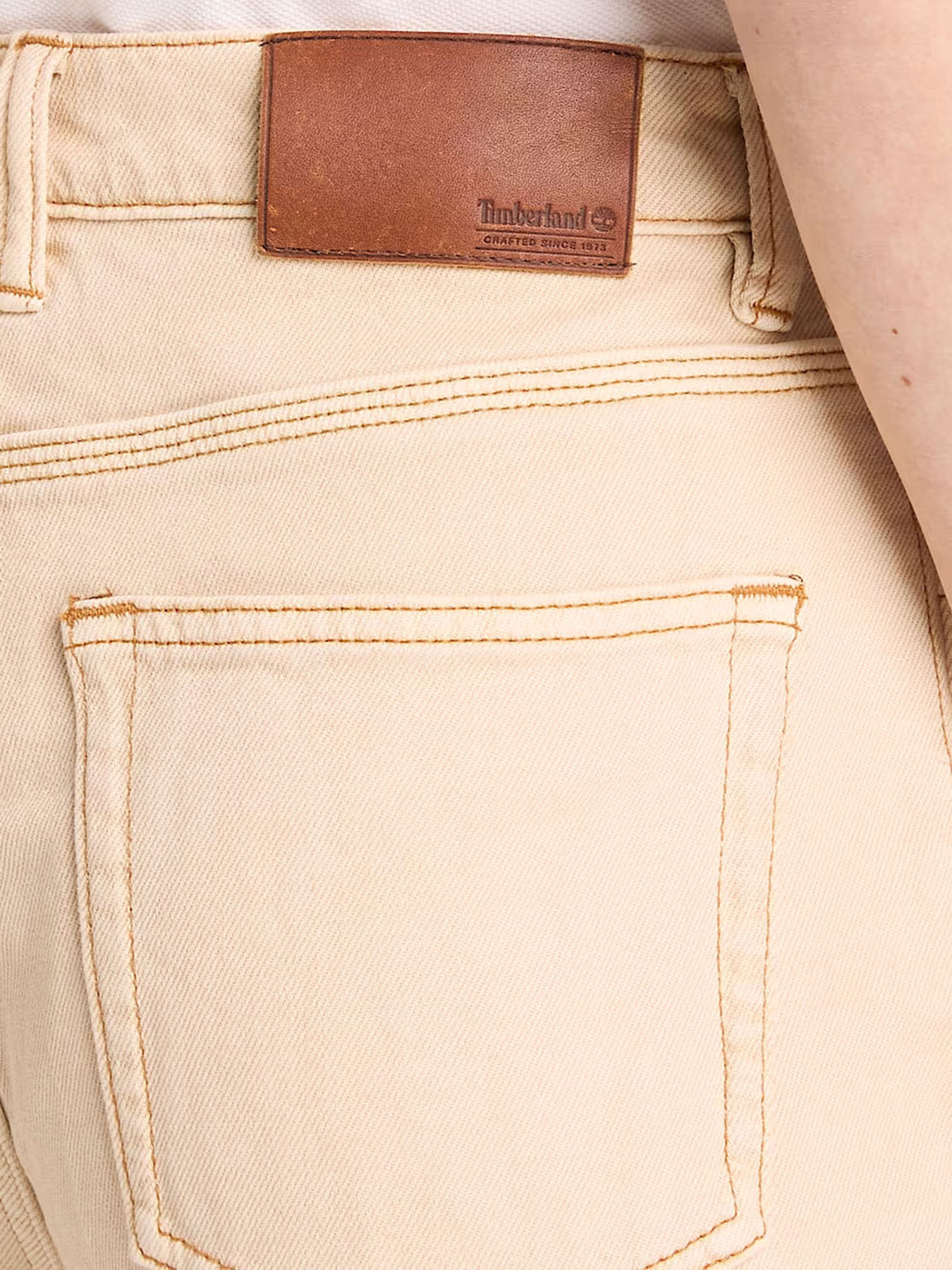 Широкие джинсы Timberland модель TB0A42QF260 Фото