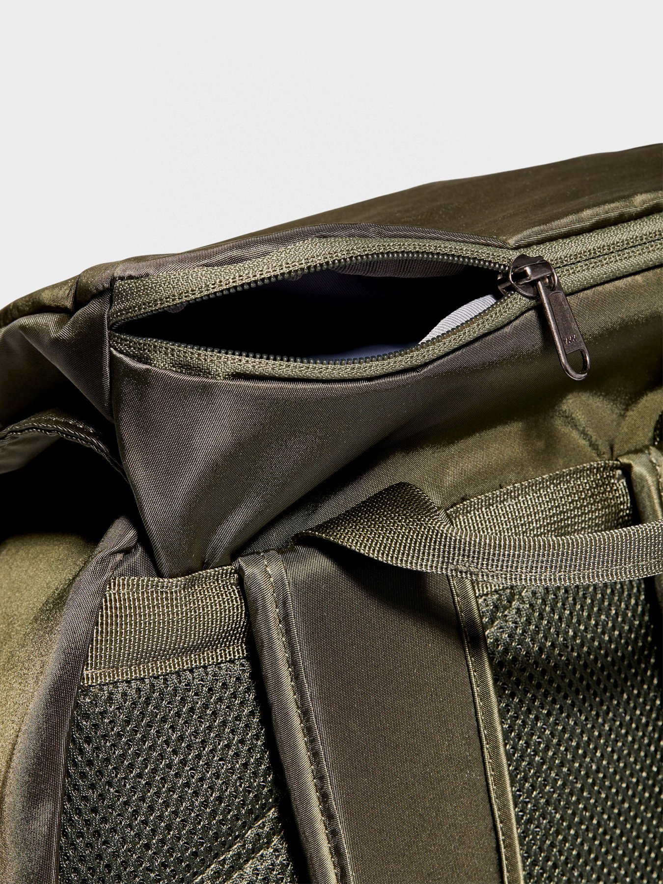 Рюкзаки Timberland Shawnee Peak модель TB0A2G2GA58 Рюкзаки Timberland Shawnee Peak модель TB0A2G2GA58 Фото