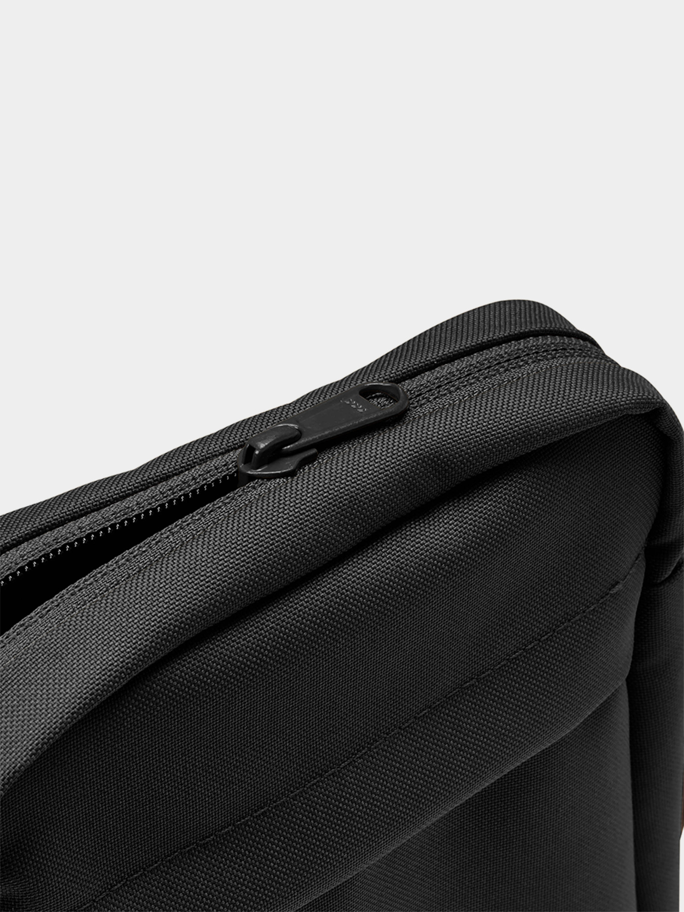 Крос-боді Timberland Core модель TB0A6MX9001 Фото