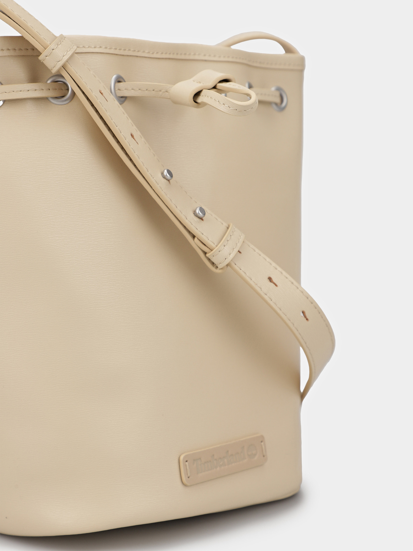 Сумка Timberland Leather Bucket Safari 7L модель TB0A674BY94 Фото