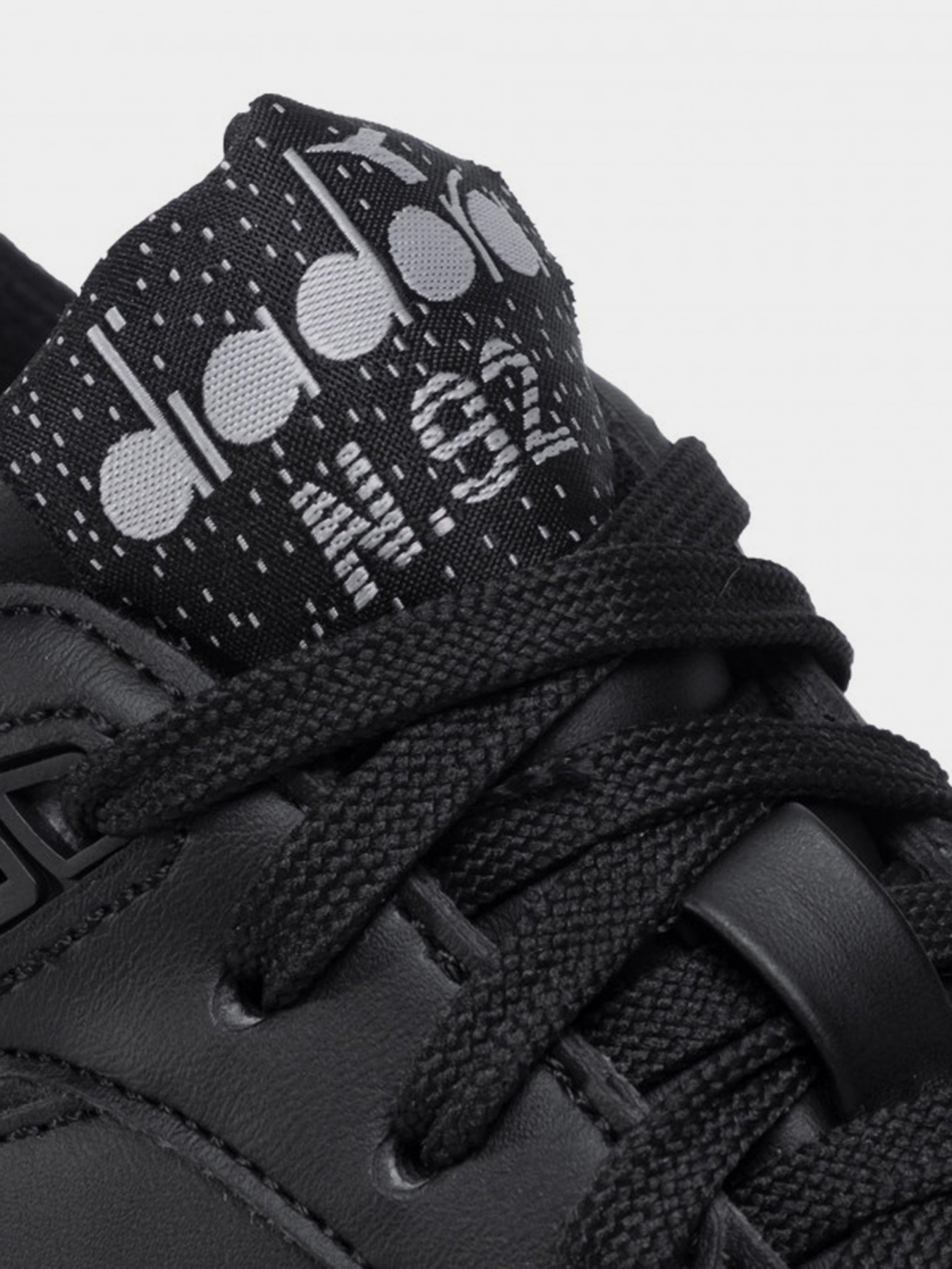 Кросівки повсякденні DIADORA N.92 L модель 101.173744.C0200 Фото