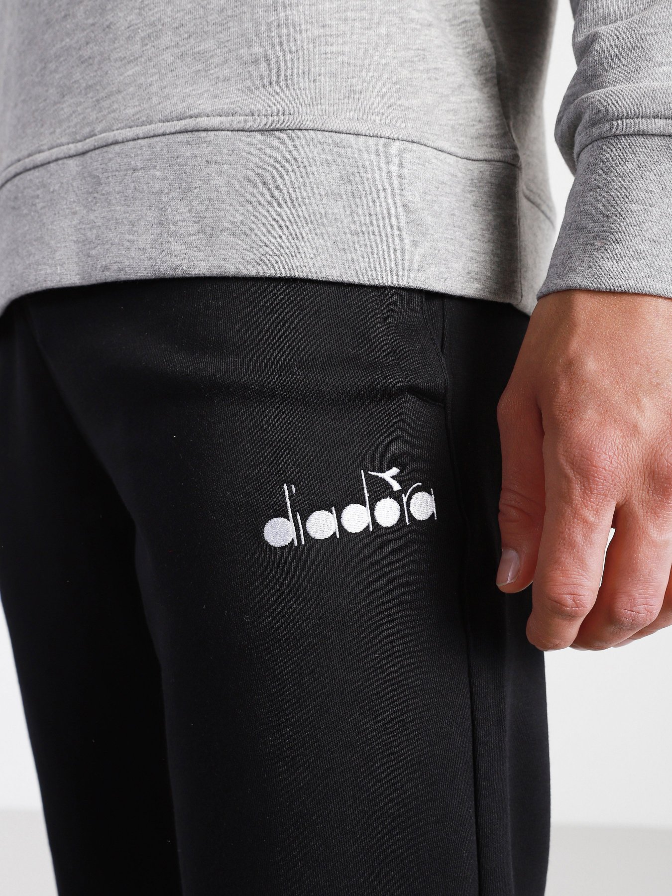 Штаны спортивные DIADORA CUFF PANTS CORE модель 102.175087.80013 Фото