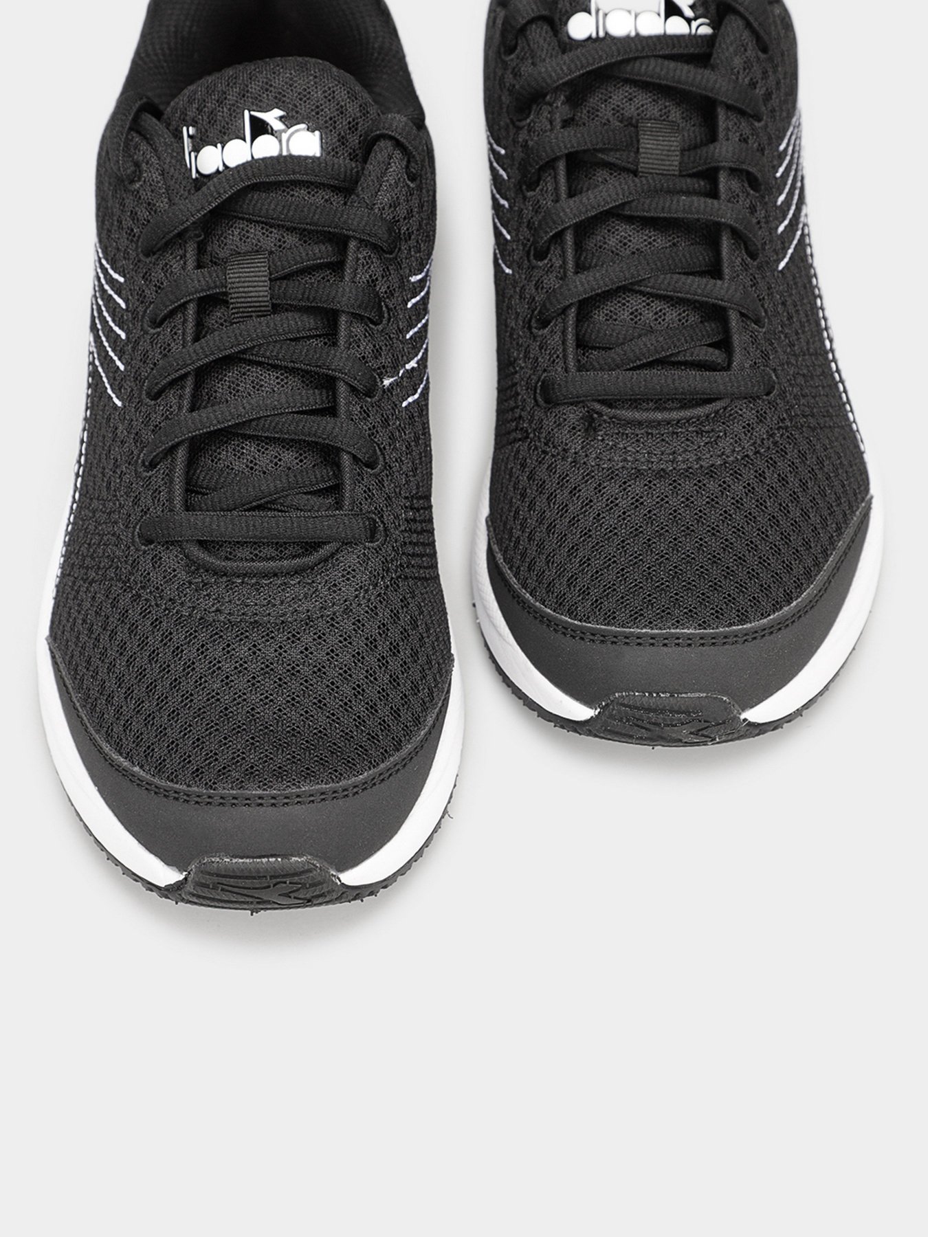 Кроссовки для бега DIADORA FLAMINGO 6 модель 101.176874.C0641 Фото