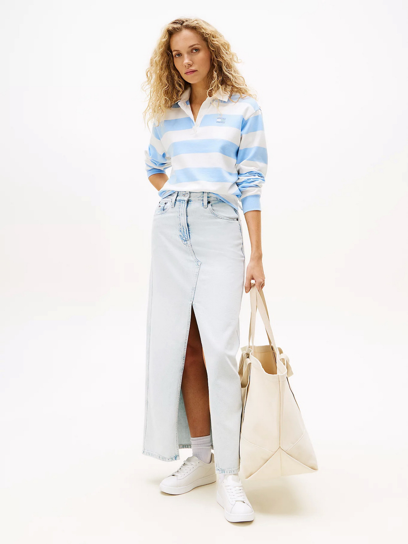 Лонгслив Tommy Jeans модель DW0DW20948-C1T Фото