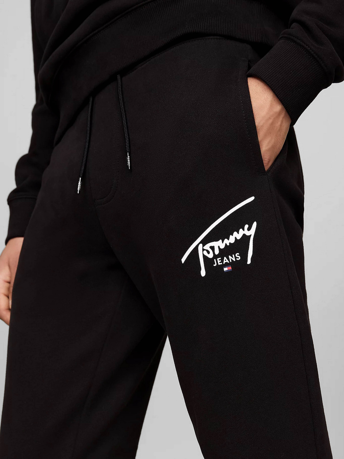 Штаны спортивные Tommy Jeans модель DM0DM19479-BDS Фото