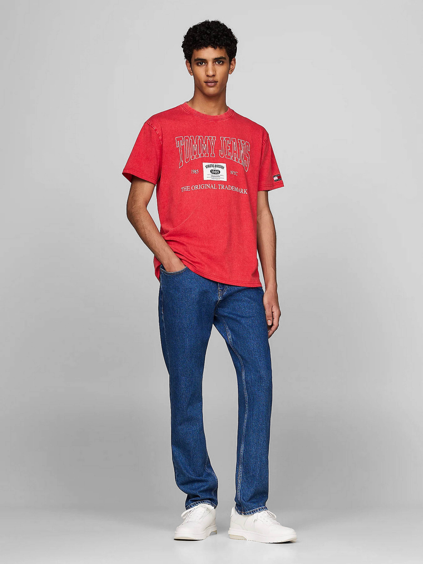 Завужені джинси Tommy Jeans модель DM0DM20181-1A4 Фото