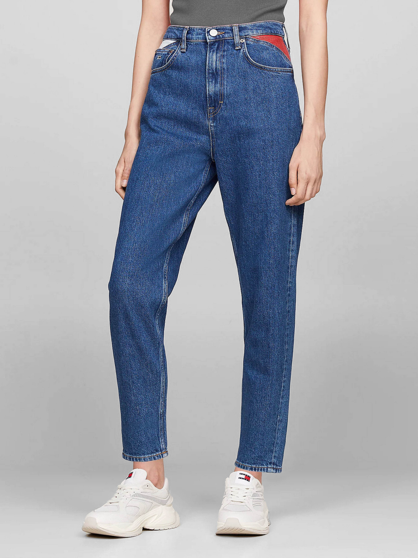 Джинсы мом Tommy Jeans модель DW0DW18572-1A5 Фото