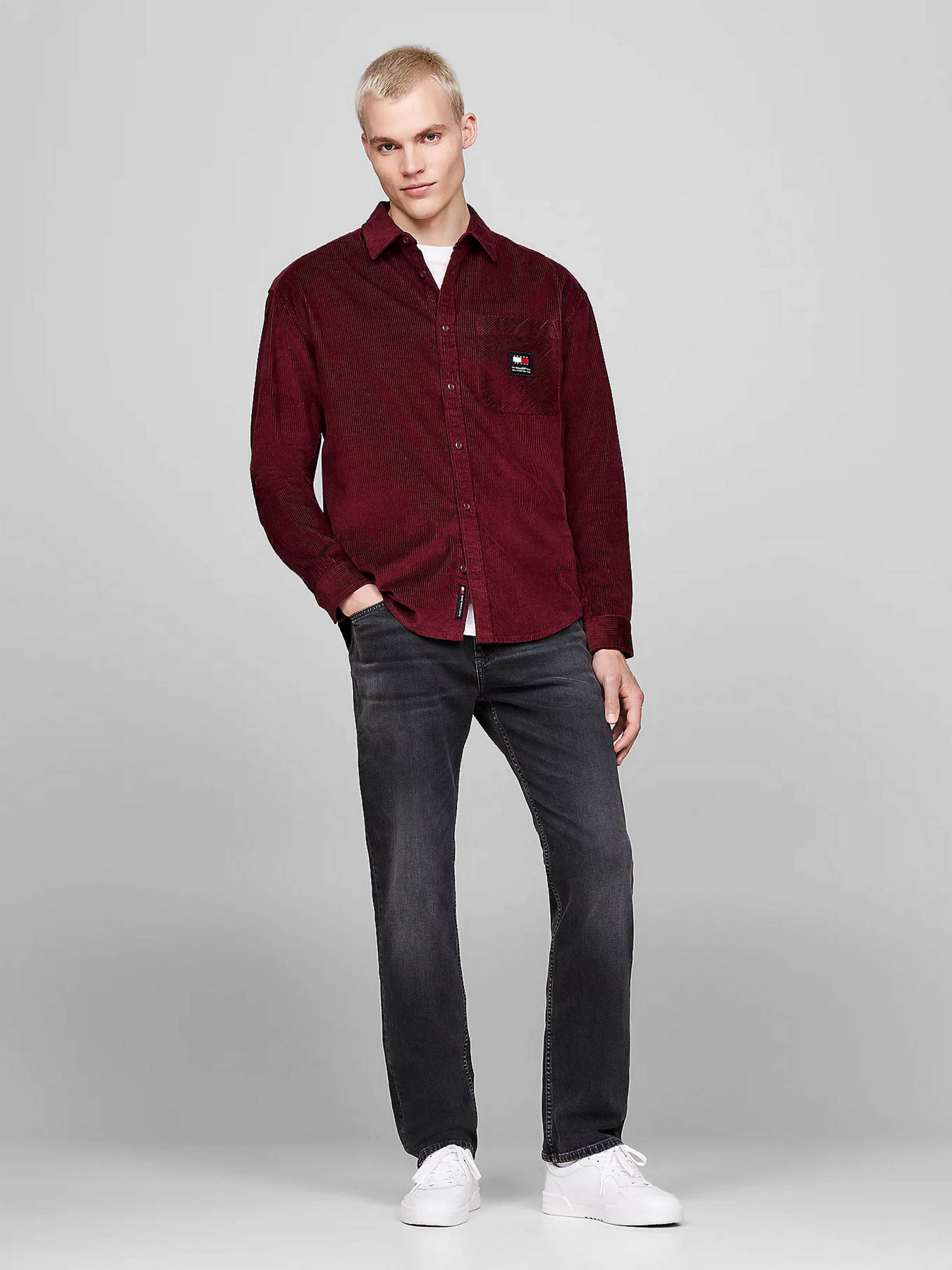 Рубашка повседневная Tommy Jeans модель DM0DM19660-VLP Фото