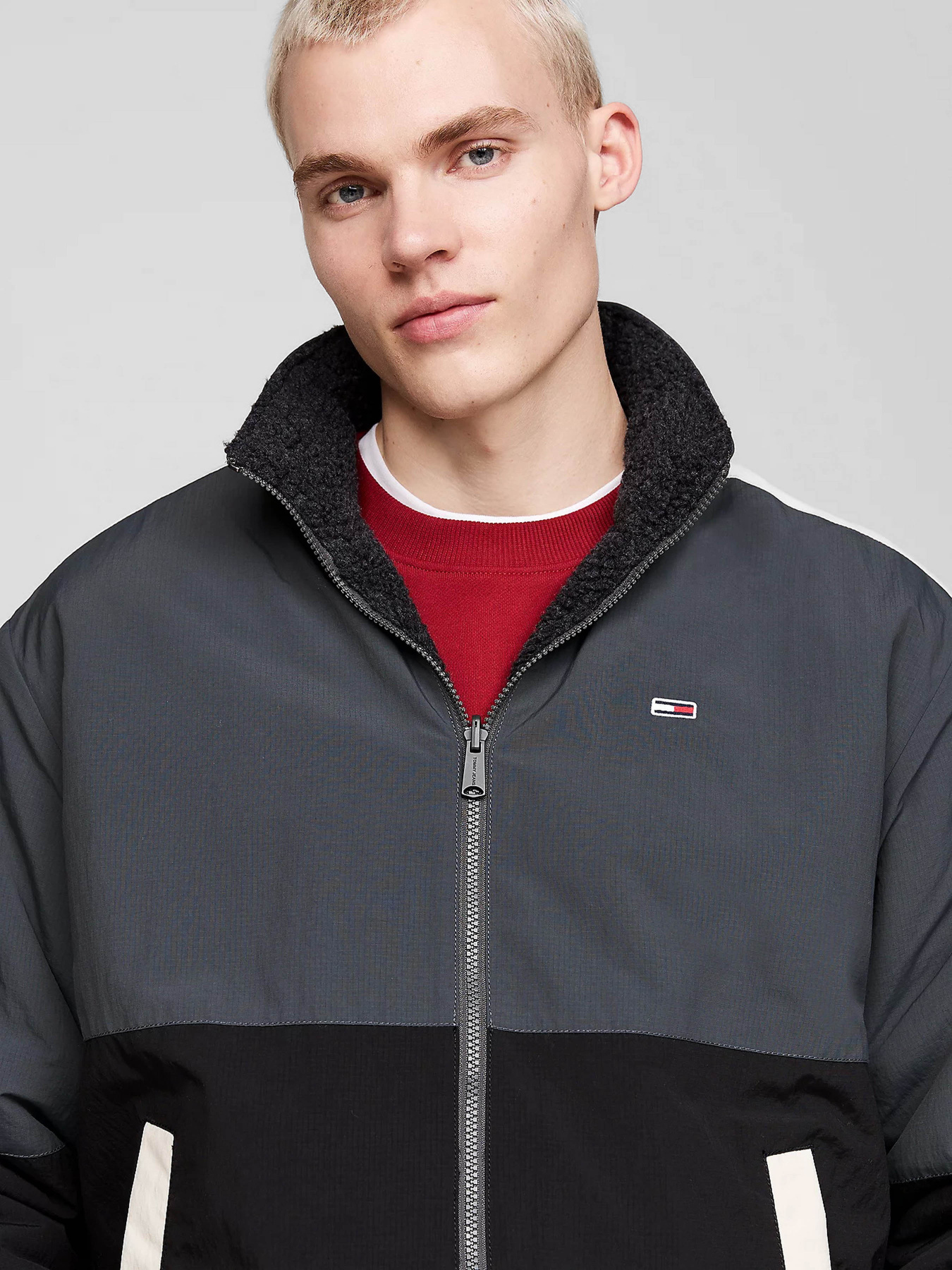 Демисезонная куртка Tommy Jeans модель DM0DM20462-BDS Фото