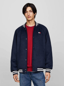 Куртки та дублянки Tommy Jeans модель DM0DM20685-C1G Фото