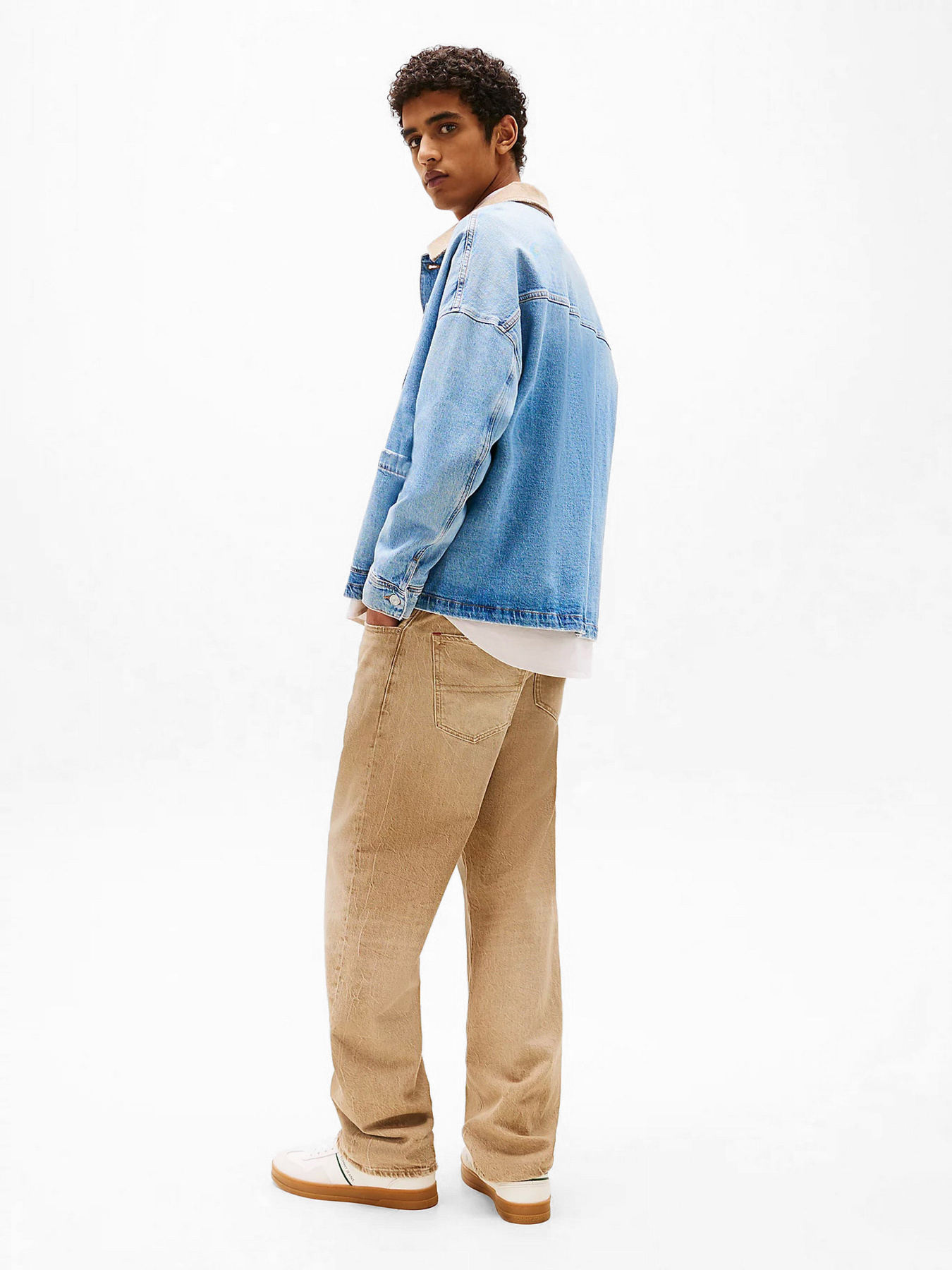 Джинсова куртка Tommy Jeans модель DM0DM21049-1AB Фото