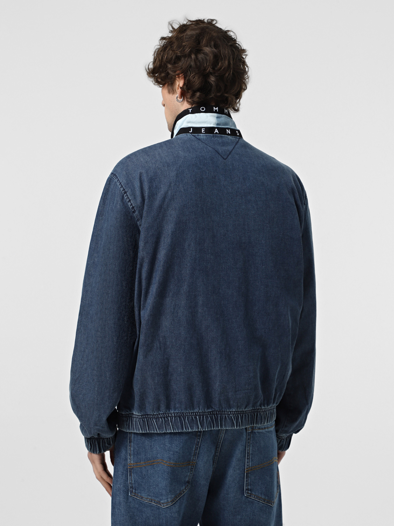 Джинсова куртка Tommy Jeans модель DM0DM21155-1A4 Фото