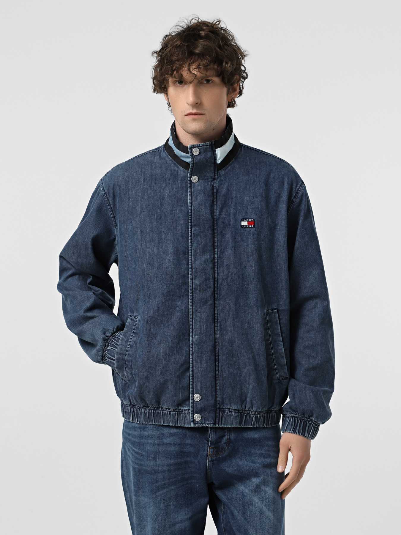 Джинсова куртка Tommy Jeans модель DM0DM21155-1A4 Фото