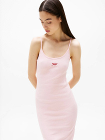 Сарафан Tommy Jeans модель DW0DW20330-TH3 Сарафан Tommy Jeans модель DW0DW20330-TH3 Фото