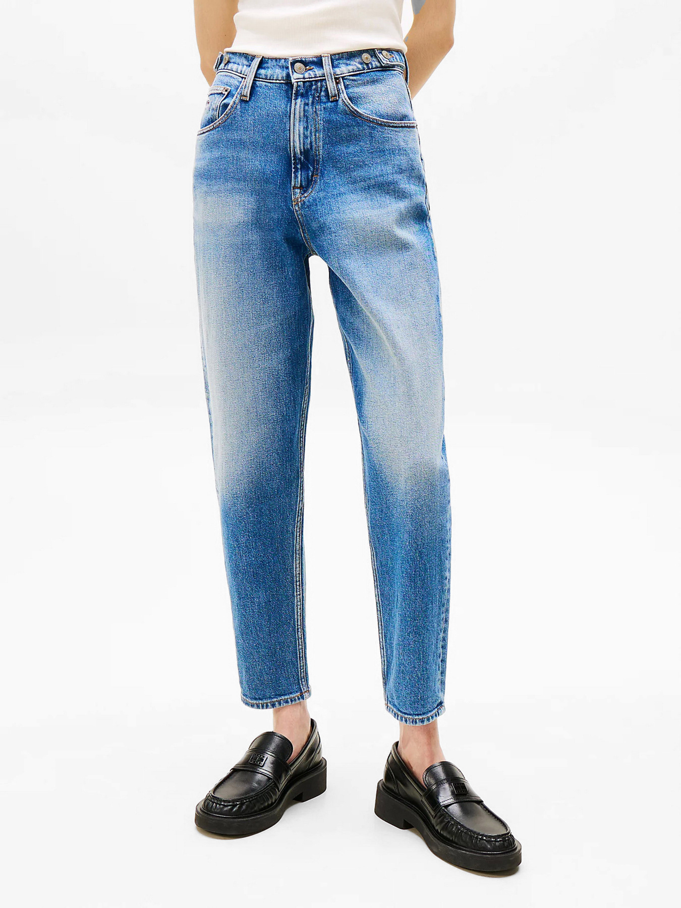 Джинси мом Tommy Jeans модель DW0DW20578-1A5 Фото