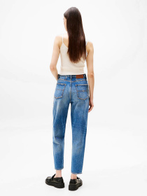 Джинси мом Tommy Jeans модель DW0DW20578-1A5 Фото