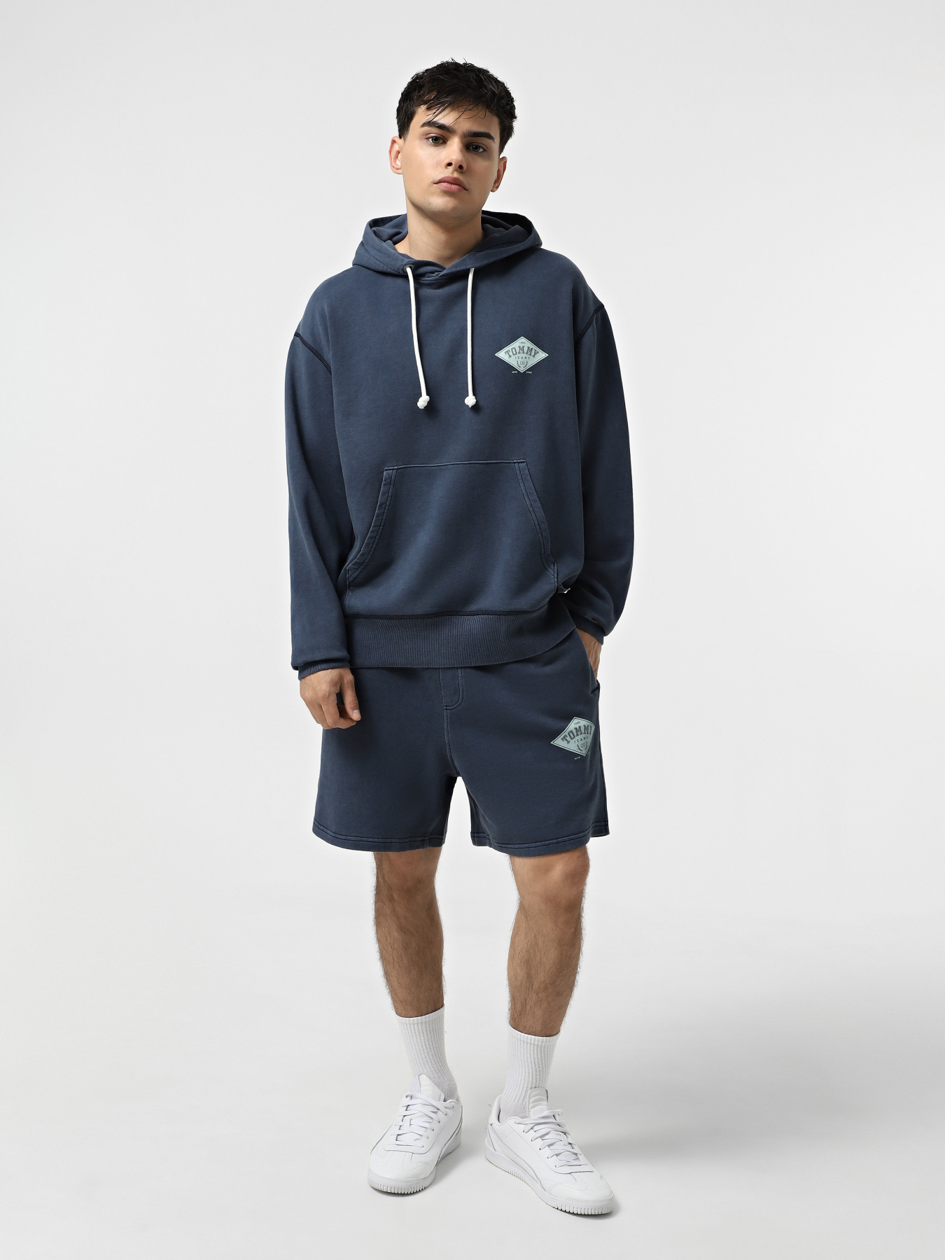 Шорти Tommy Jeans модель DM0DM20936-C1G Шорти Tommy Jeans модель DM0DM20936-C1G Фото