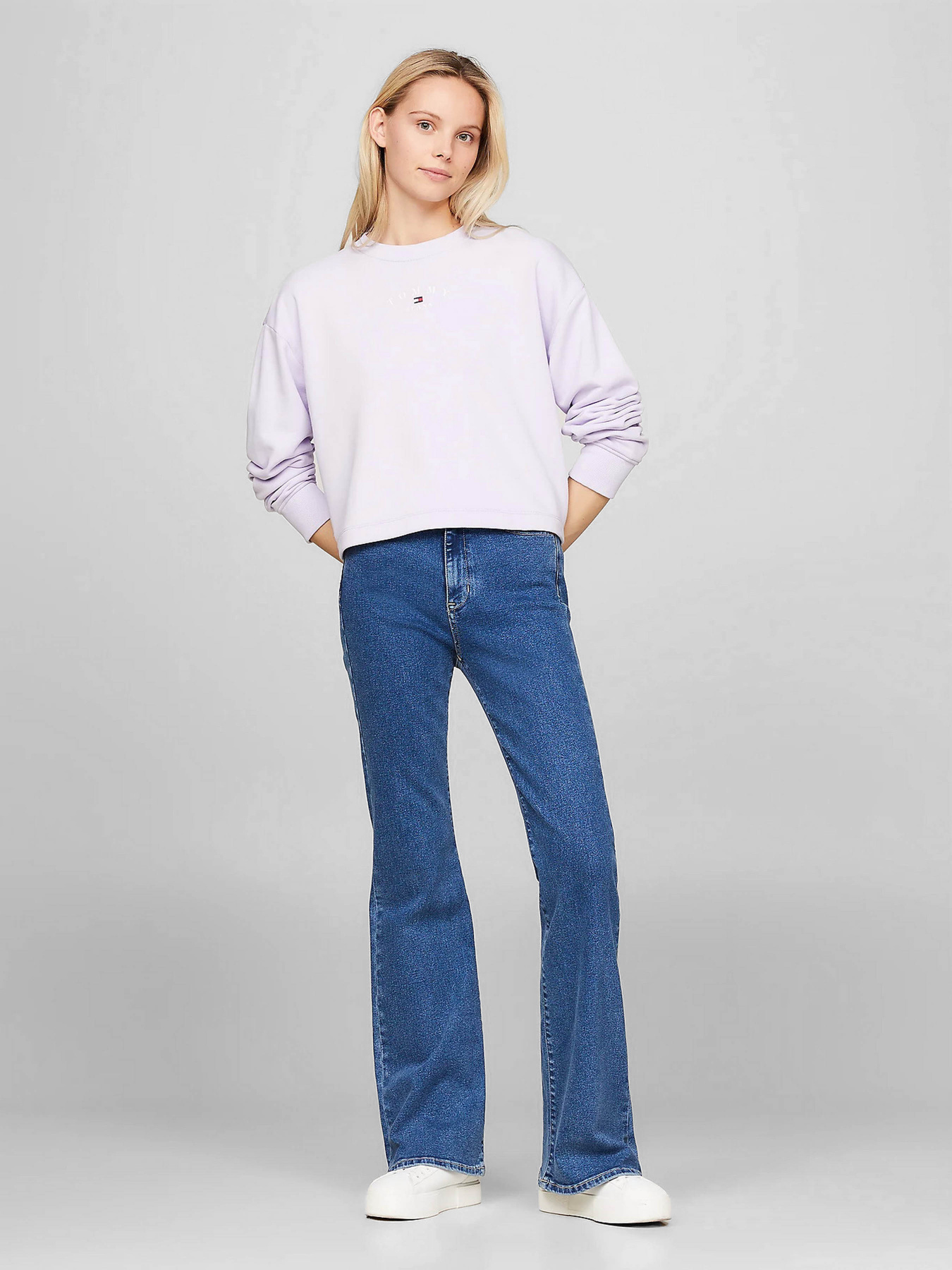 Джинси кльош Tommy Jeans модель DW0DW17631-1A5 Джинси кльош Tommy Jeans модель DW0DW17631-1A5 Фото