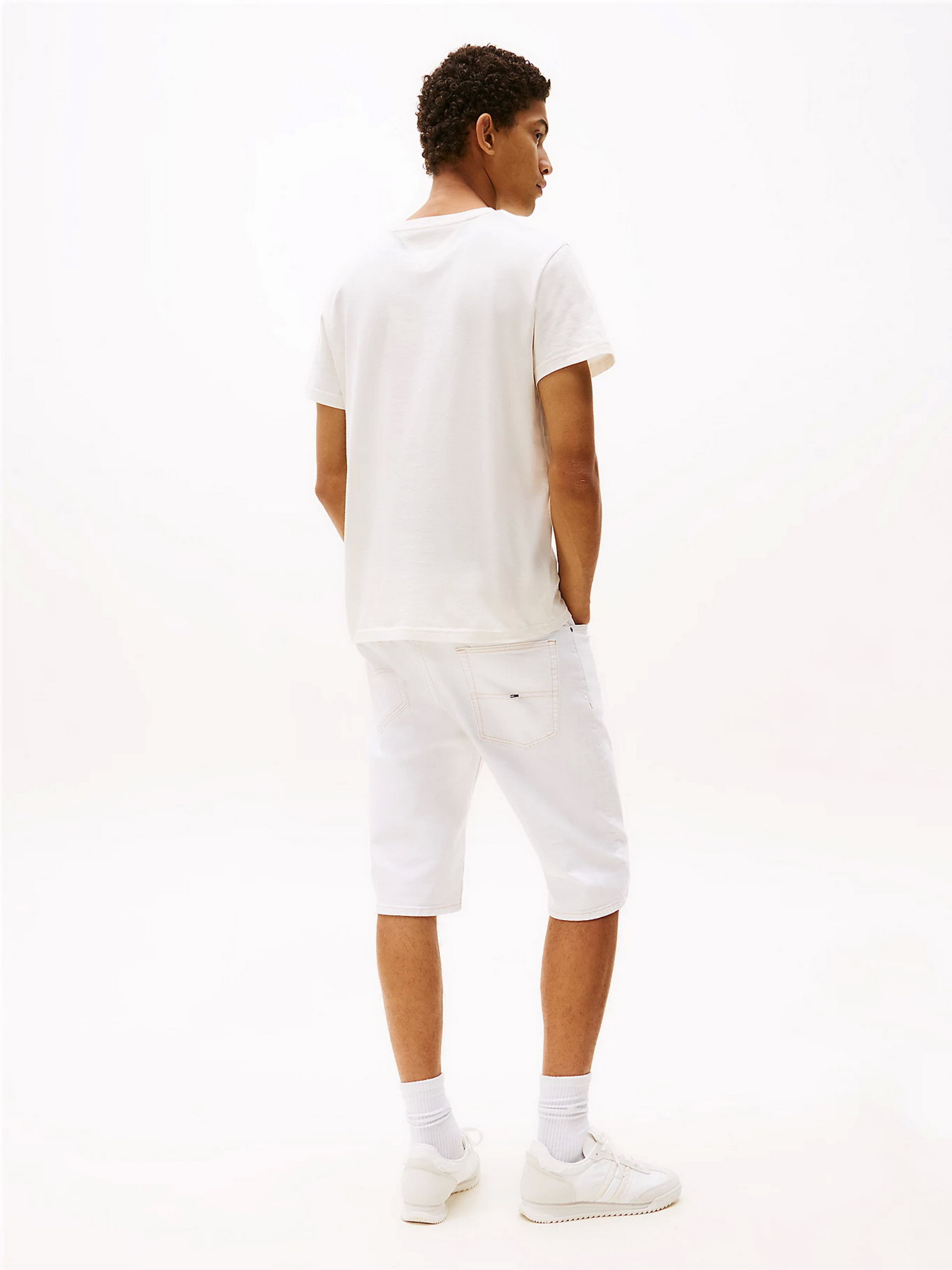 Футболка Tommy Jeans модель DM0DM21863-YBH Фото