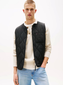 Утеплений жилет Tommy Jeans модель DM0DM21677-BDS Фото