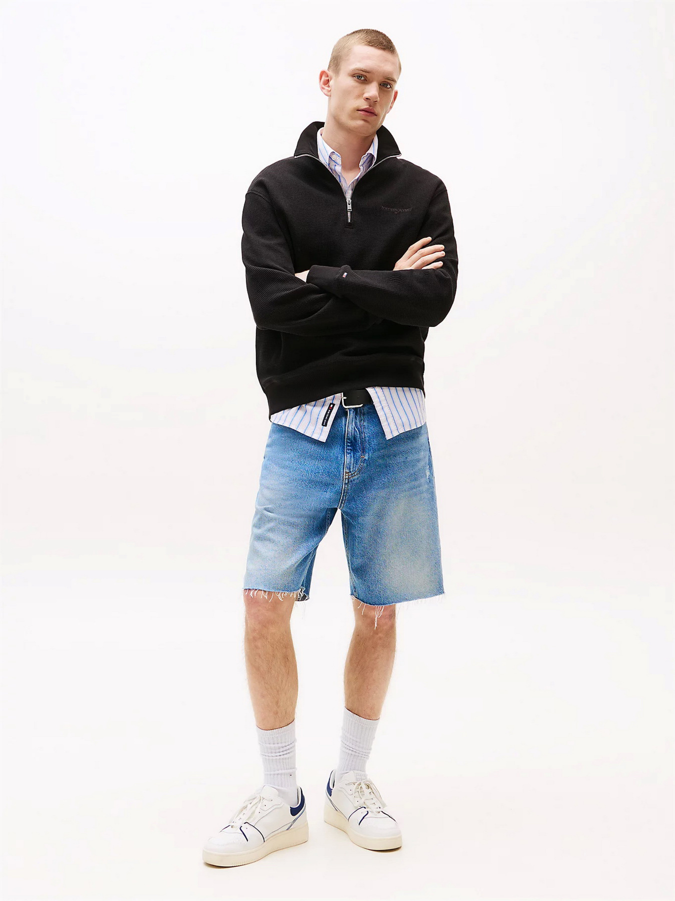 Кофта Tommy Jeans модель DM0DM21880-BDS Кофта Tommy Jeans модель DM0DM21880-BDS Фото