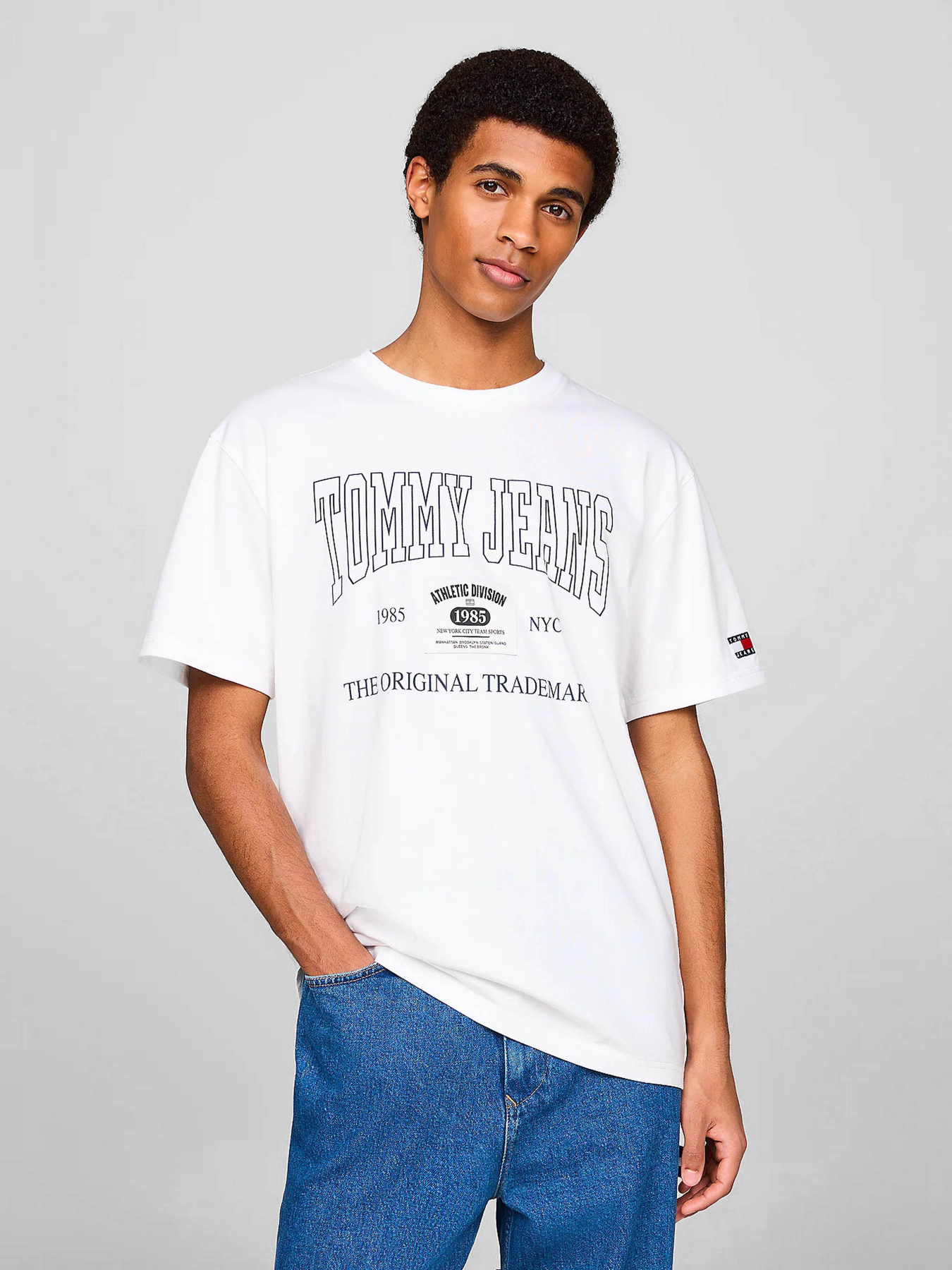 Футболка Tommy Jeans модель DM0DM19198-YBR Фото