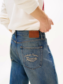 Прямые джинсы Tommy Jeans модель DM0DM21204-1A5 Фото