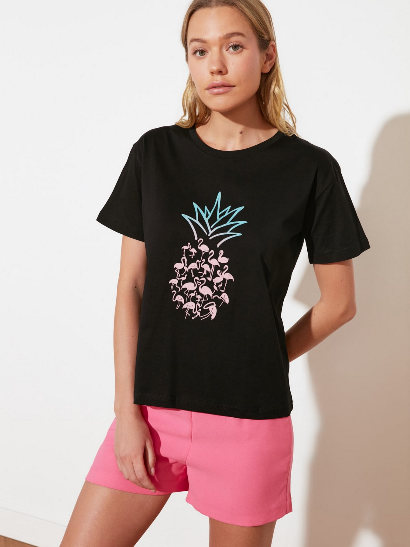 Футболки и поло Trendyol модель TWOSS20TS1762/Siyah Фото