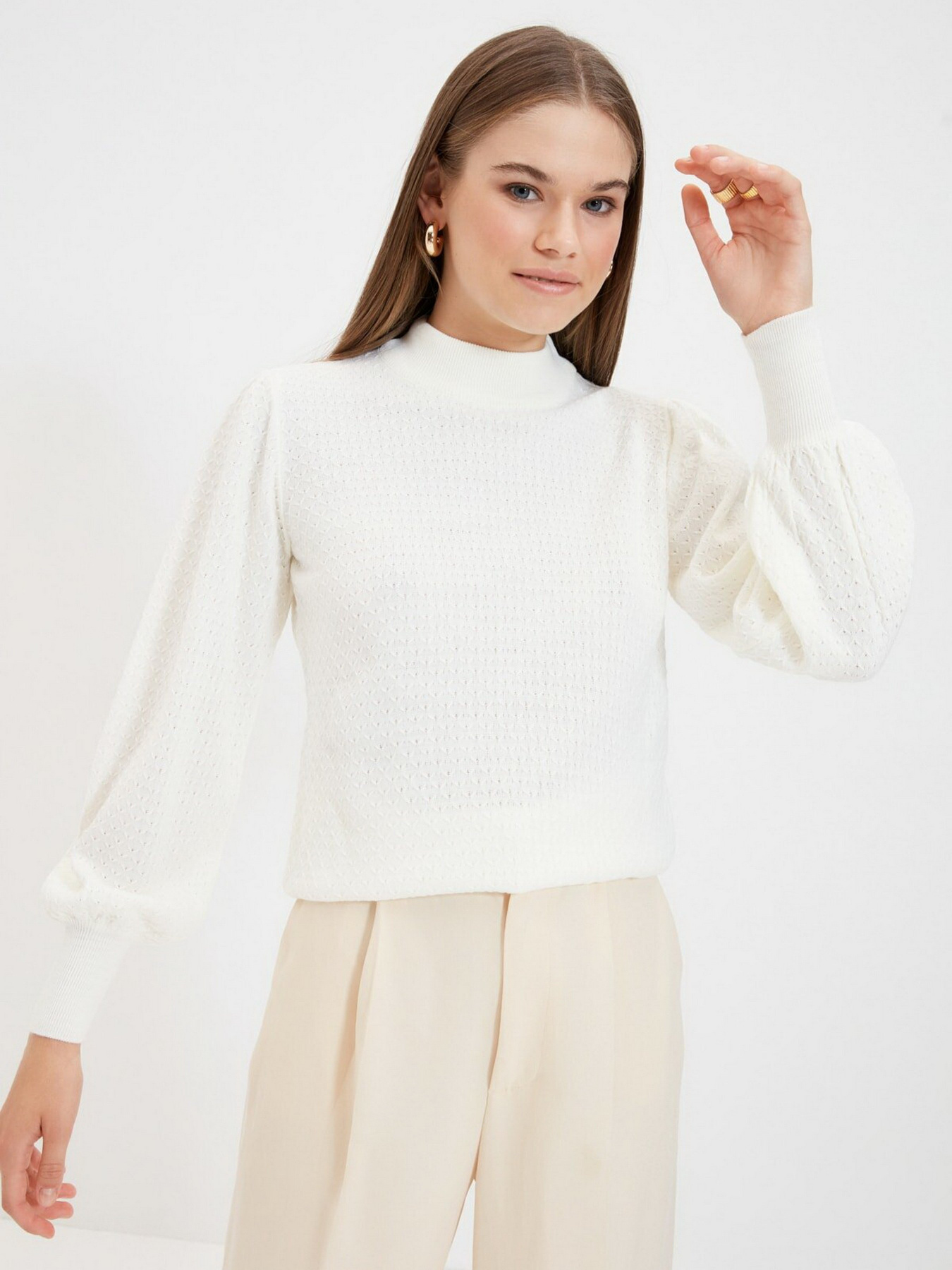 Джемпер Trendyol модель TWOAW21KZ0817/Ekru Джемпер Trendyol модель TWOAW21KZ0817/Ekru Фото