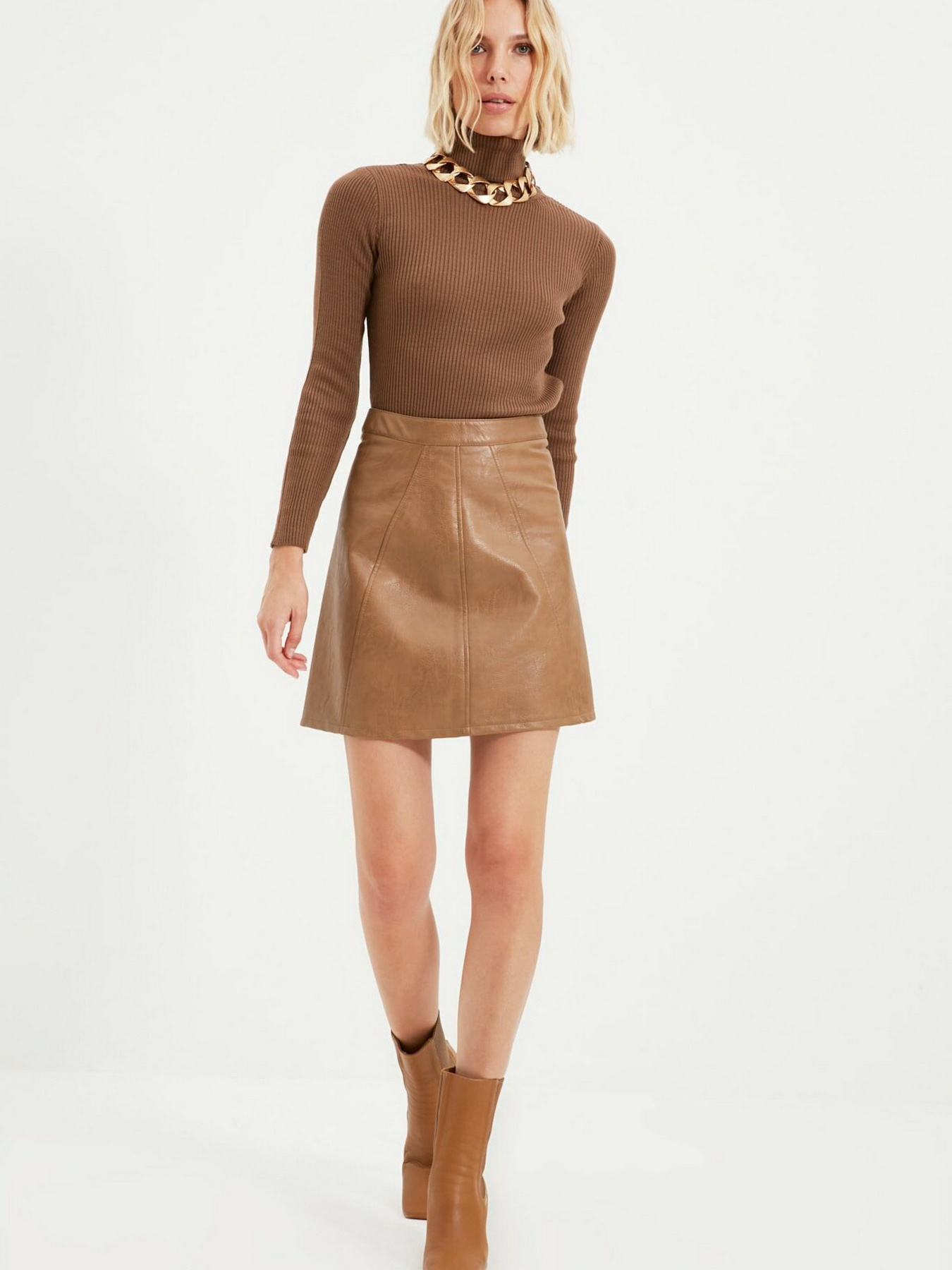 Водолазка Trendyol модель TWOAW21KZ1279/Kahverengi Фото