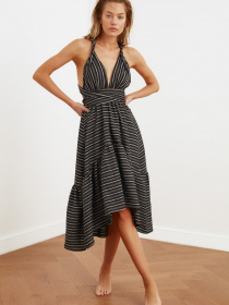 Платье миди Trendyol модель TBESS21EL3640/Siyah Платье миди Trendyol модель TBESS21EL3640/Siyah Фото