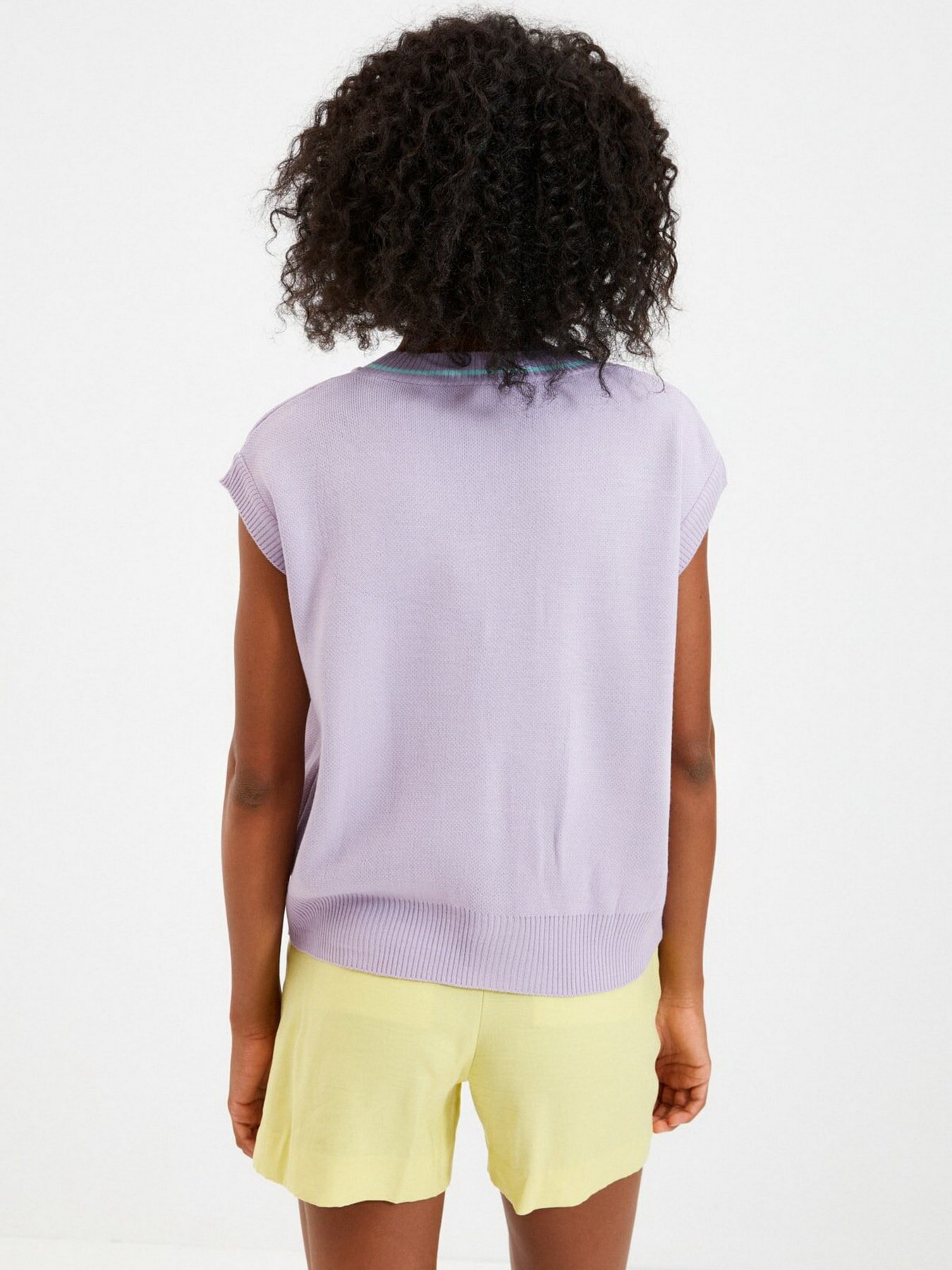 Жилет Trendyol модель TWOAW22BZ0019/Lila Фото