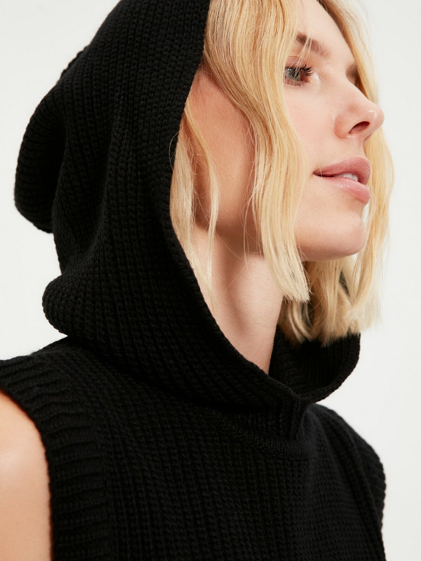 Жилет Trendyol модель TWOAW22BZ0027/Siyah Фото