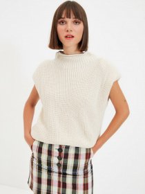 Жилет Trendyol модель TWOAW22BZ0030/Tas Фото