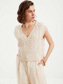 Жилет Trendyol модель TWOAW22BZ0057/Tas Фото