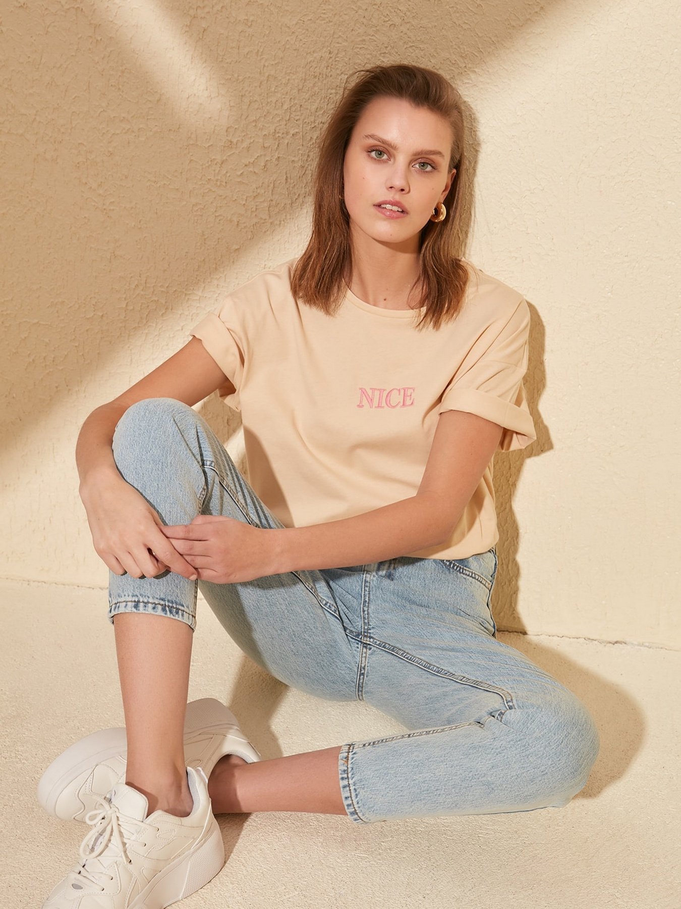 Футболки и поло Trendyol модель TWOSS20TS0228/Camel Футболки и поло Trendyol модель TWOSS20TS0228/Camel Фото