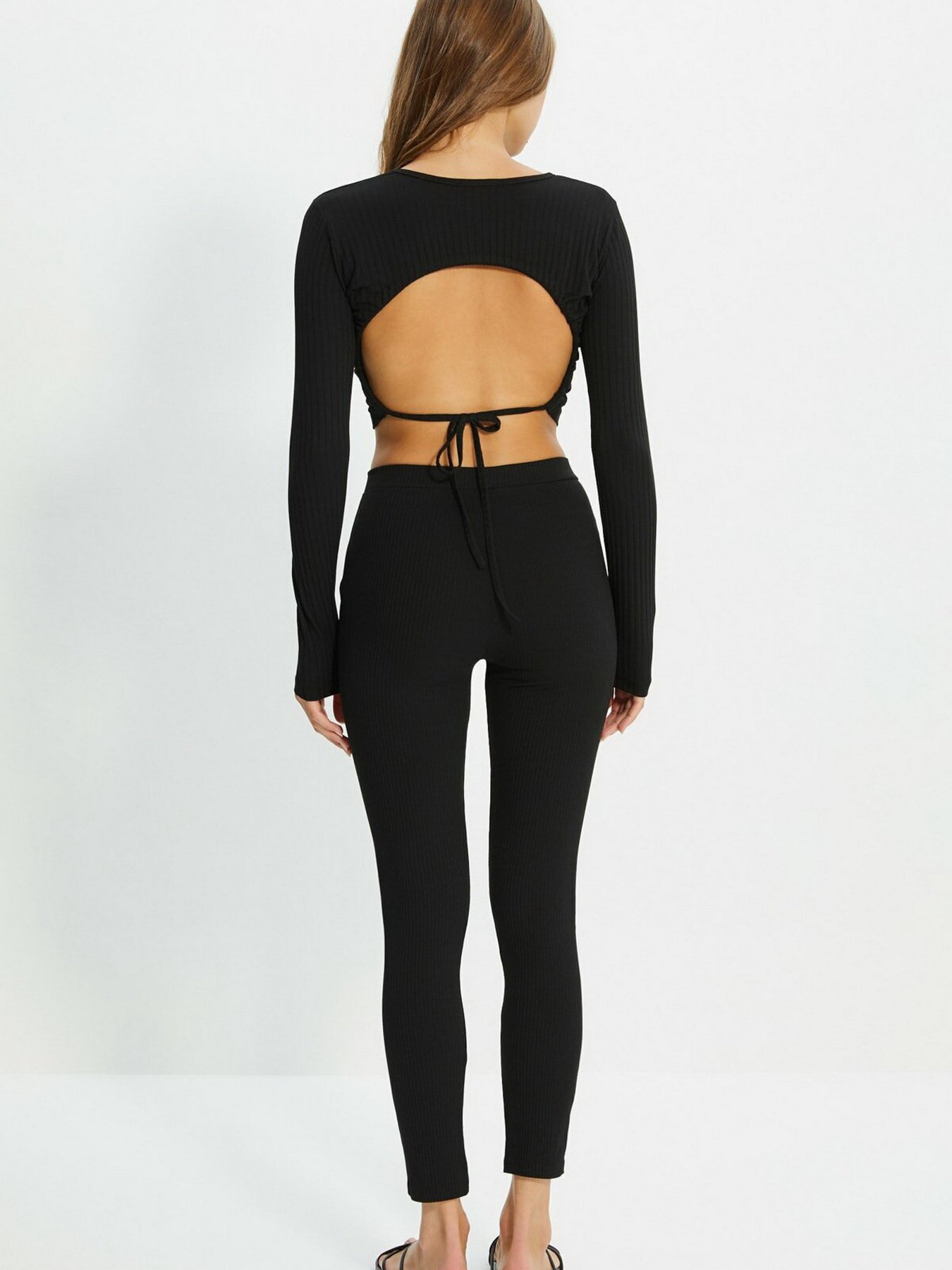 Топ Trendyol модель TWOAW22BZ0292/Siyah Фото