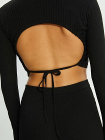 Топ Trendyol модель TWOAW22BZ0292/Siyah Фото