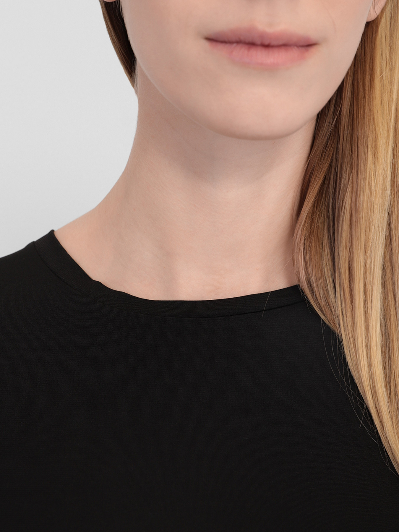 Топ Trendyol модель TWOAW22BZ0388/Siyah Фото