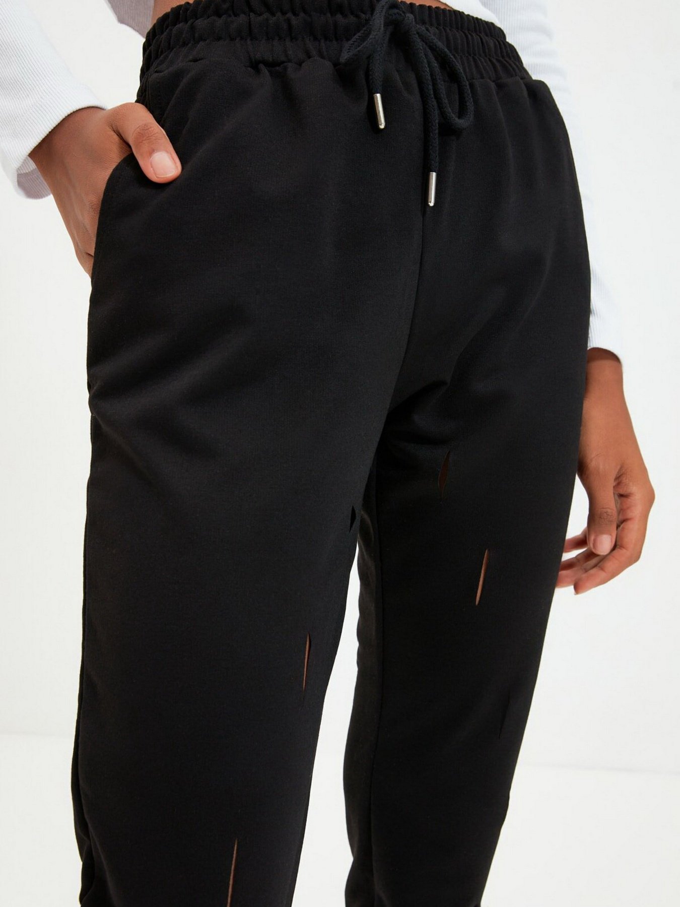 Штаны спортивные Trendyol модель TWOAW22EA0002/Siyah Фото