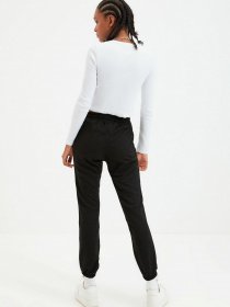 Штаны спортивные Trendyol модель TWOAW22EA0002/Siyah Фото