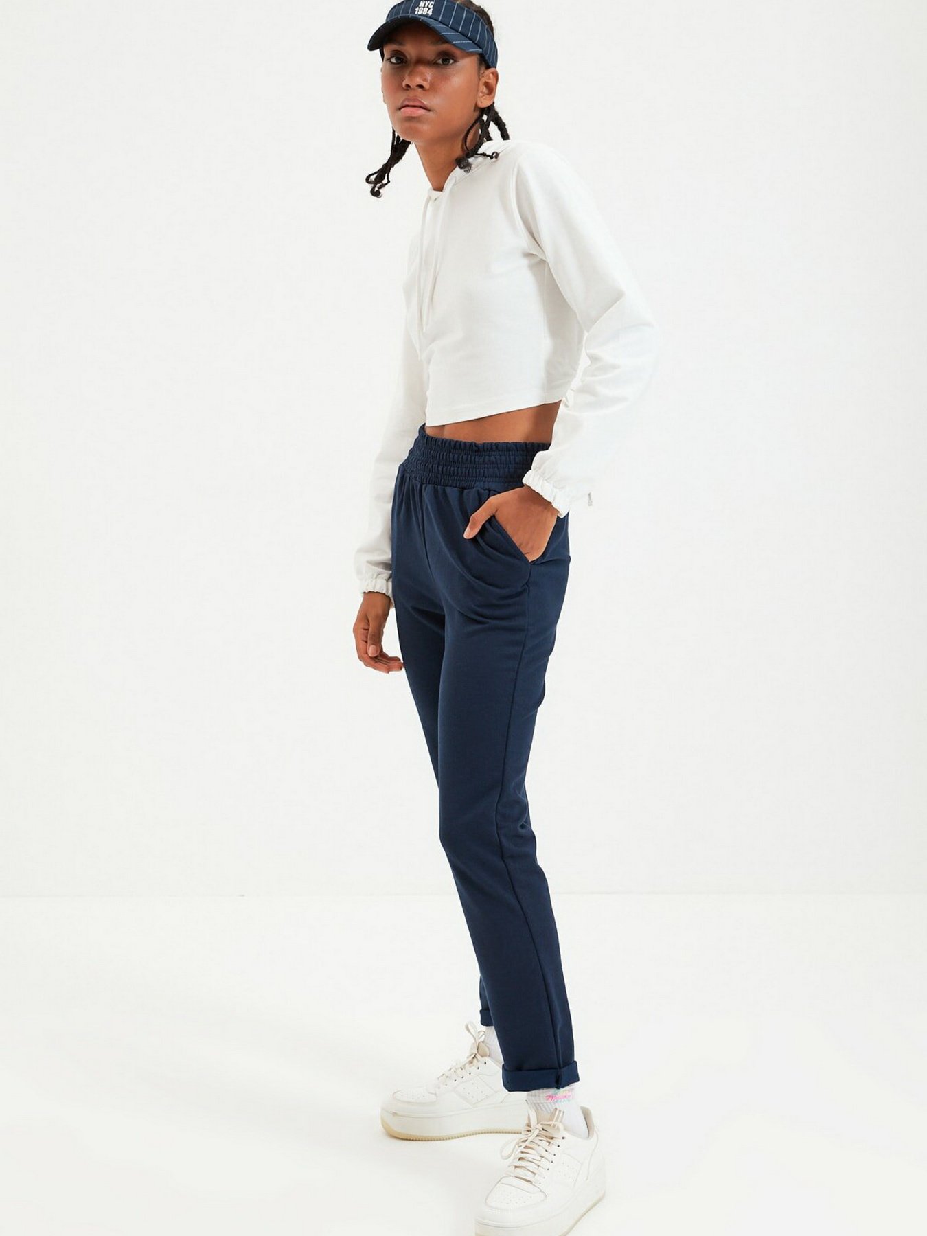 Штаны спортивные Trendyol модель TWOAW22EA0082/Lacivert Фото