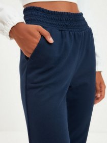 Штаны спортивные Trendyol модель TWOAW22EA0082/Lacivert Фото