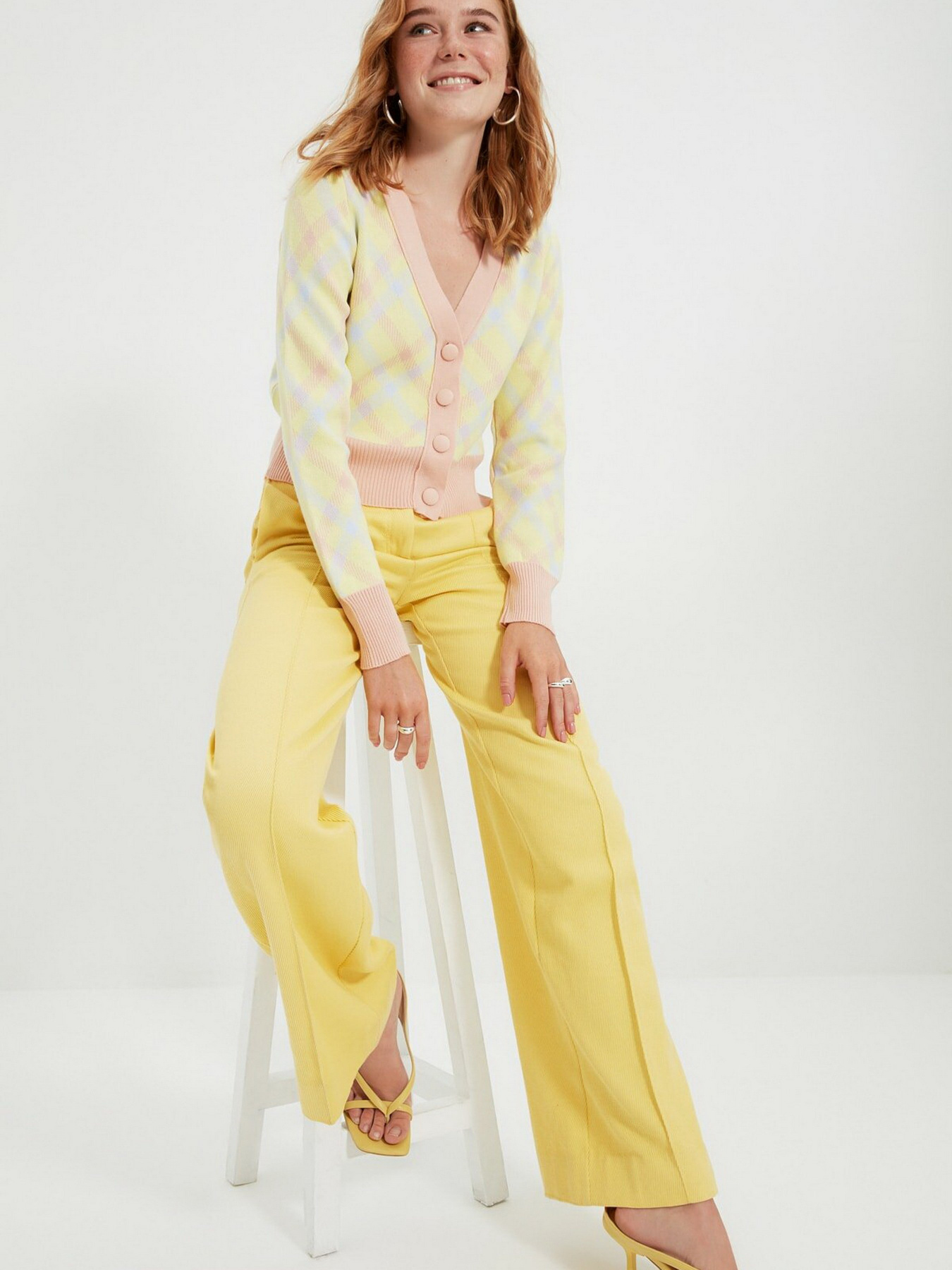 Кардиган Trendyol модель TWOAW22HI0023/Sari Кардиган Trendyol модель TWOAW22HI0023/Sari Фото