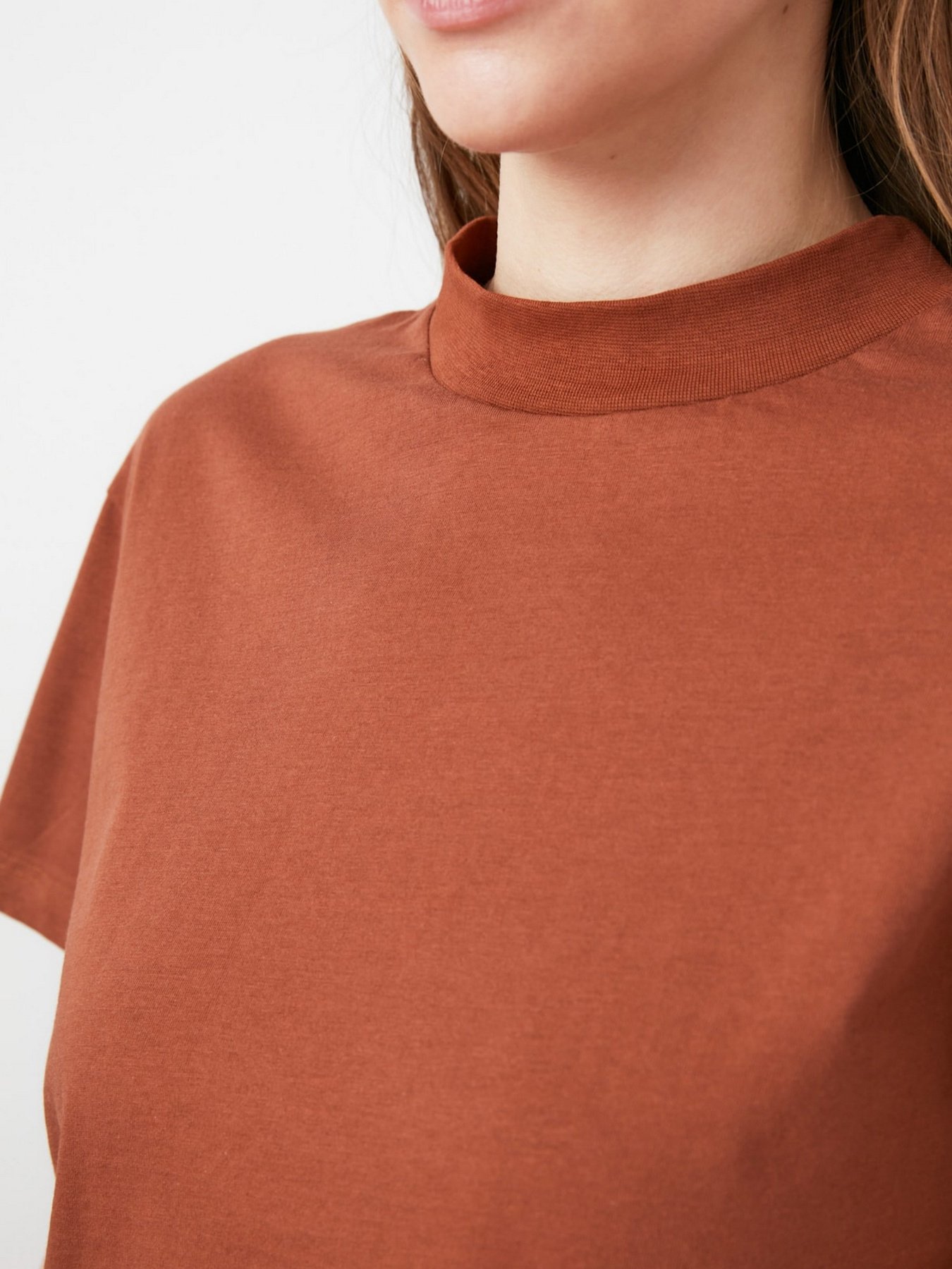 Футболки и поло Trendyol модель TWOAW20TS0096/Kahverengi Фото