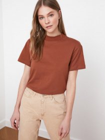 Футболки і поло Trendyol модель TWOAW20TS0096/Kahverengi Фото