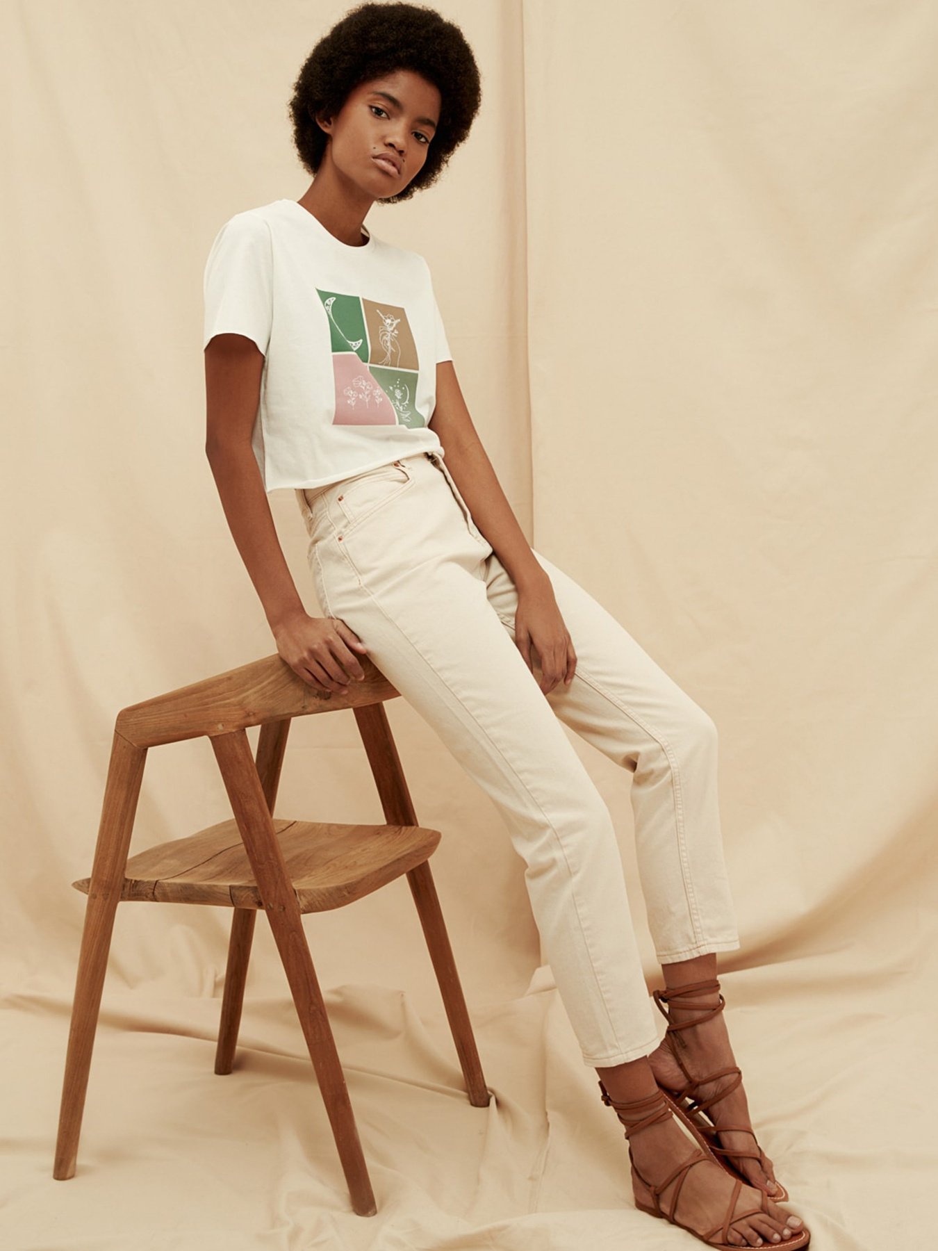 Джинси мом Trendyol Mom модель TWOSS21JE0302/Ekru Фото