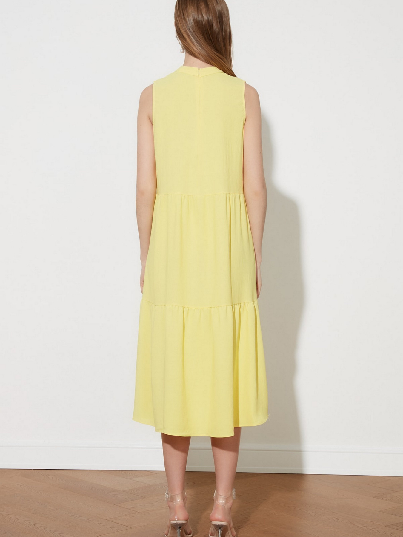 Платье миди Trendyol модель TWOSS20EL1864/Sari Фото