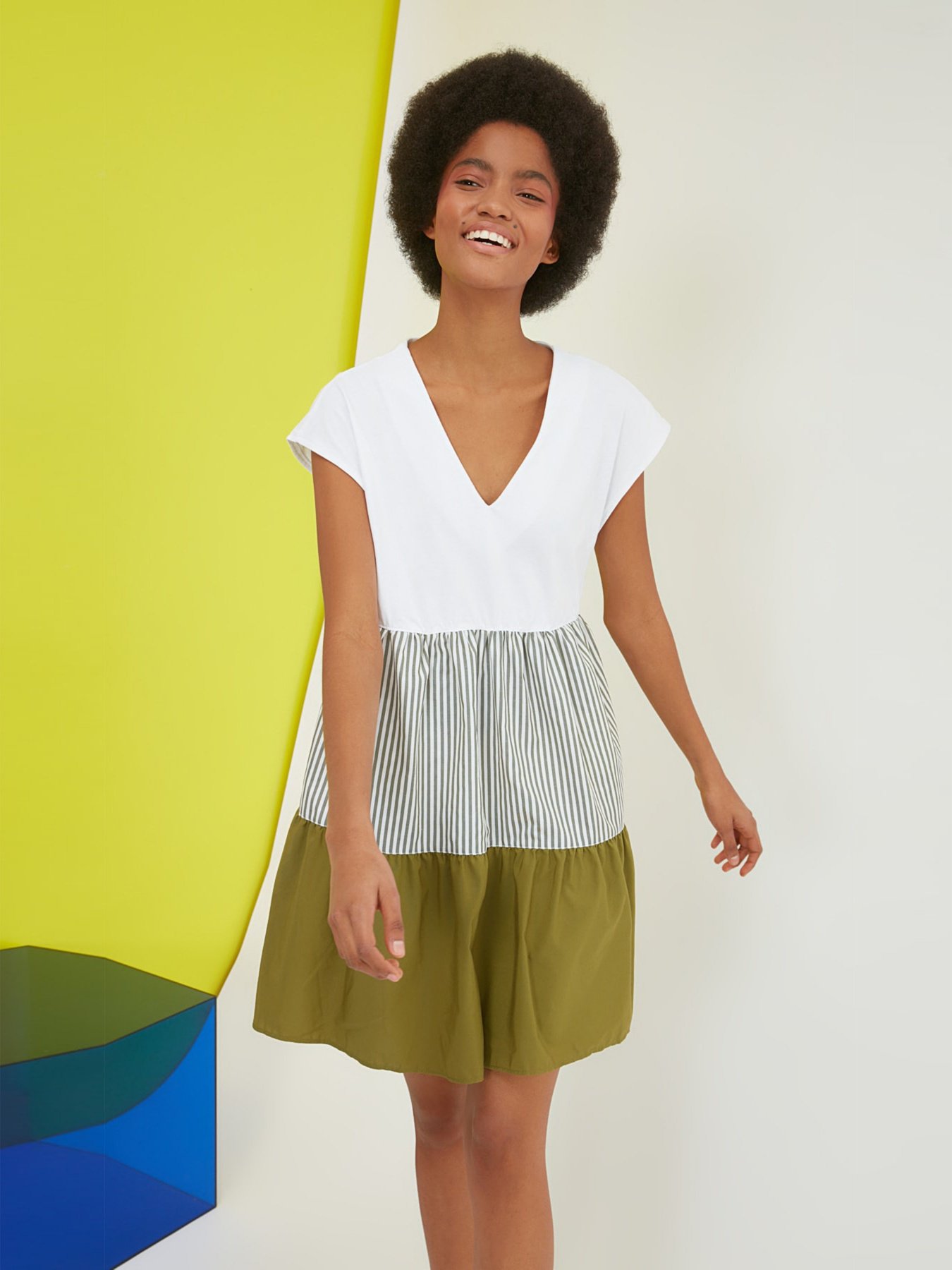 Платья Trendyol модель TWOSS21EL2391/Haki Фото